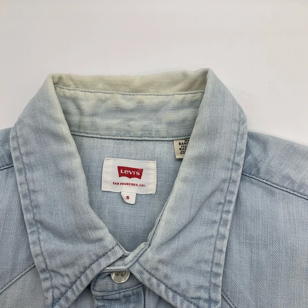 TWO‎ MENS LEVIS 100% COTTON SHIRTS